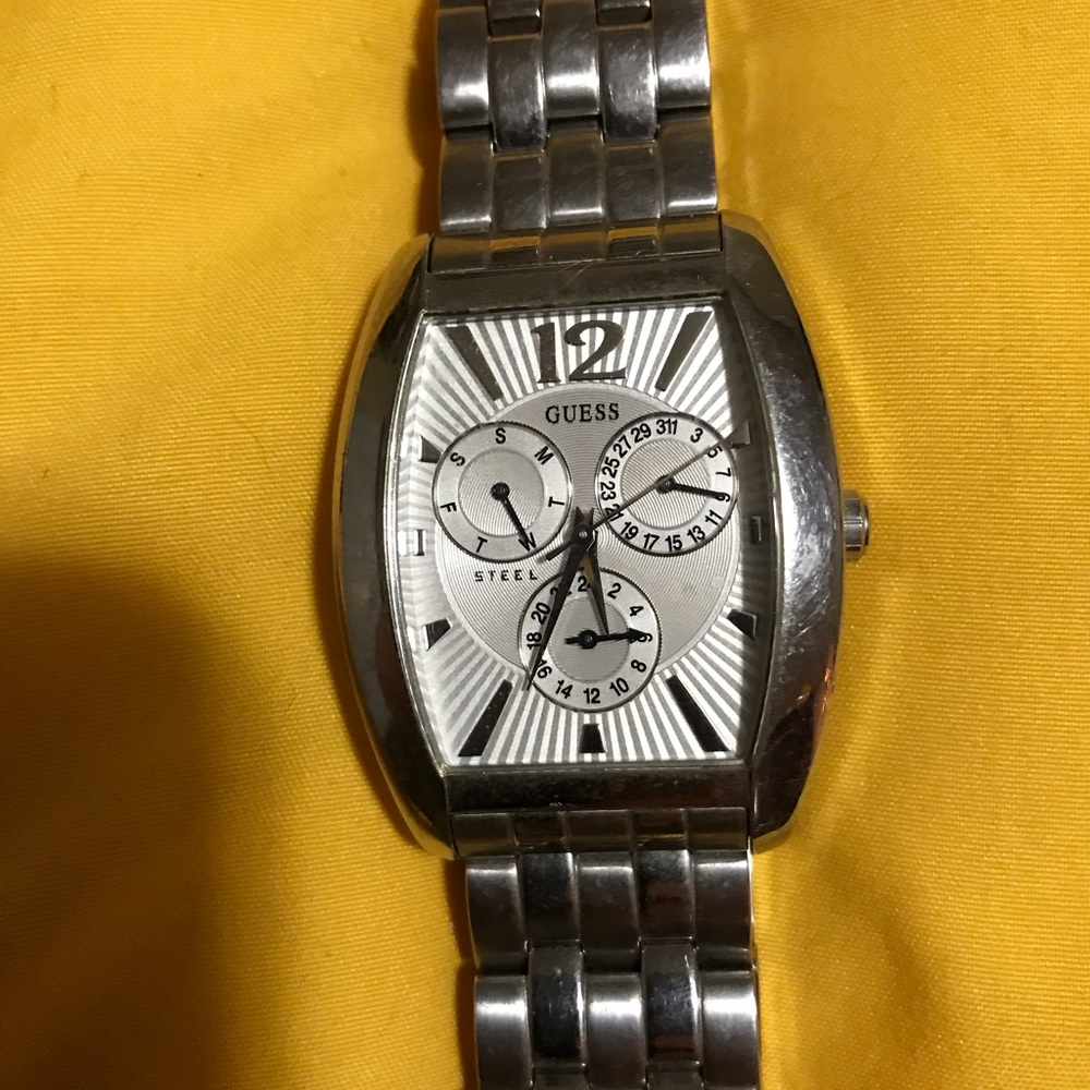 Guess Watch